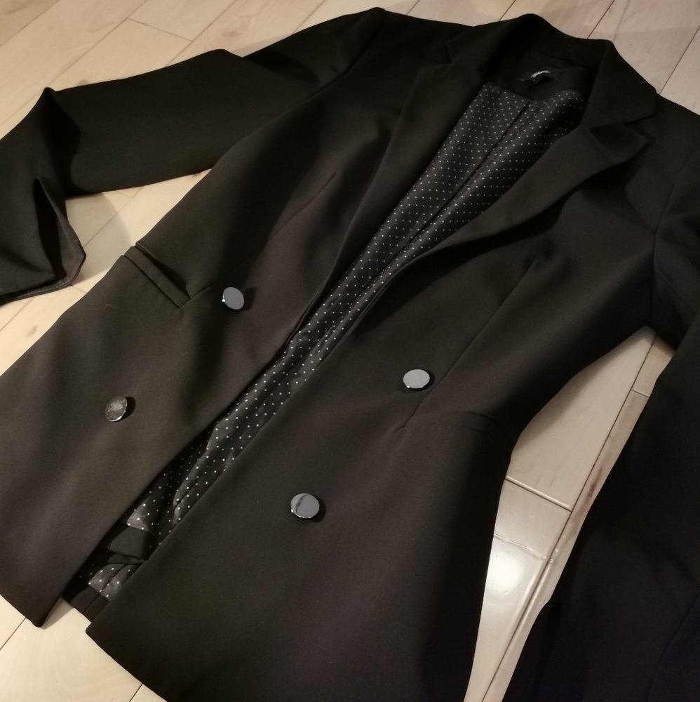 Black Blazer